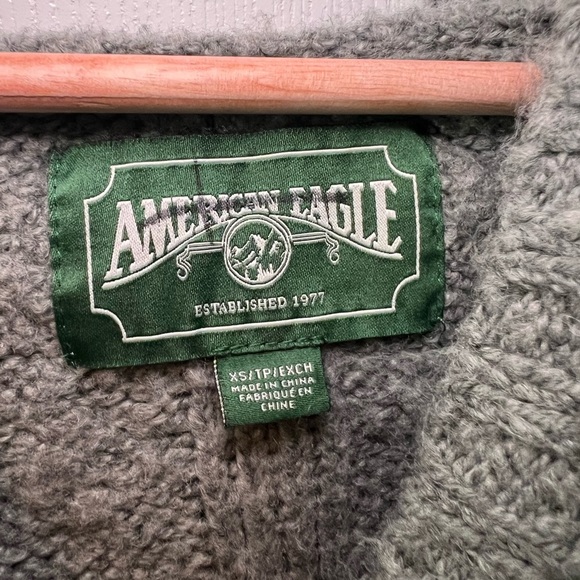 American Eagle Gray Cable Knit Sweater with Hood Size XS - Picture 2 of 4